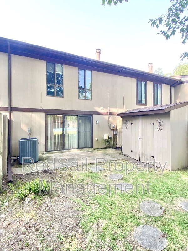 Building Photo - 1058 Willow Green Dr