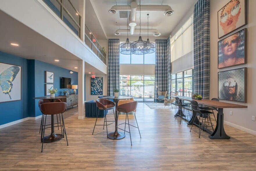 Building Photo - 1950 E Broadway Rd