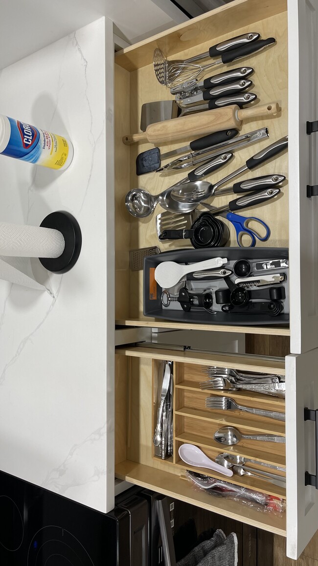 Building Photo - 6026 Birchbrook Dr