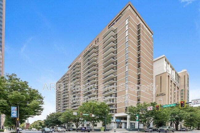 Building Photo - 620 Peachtree St NE