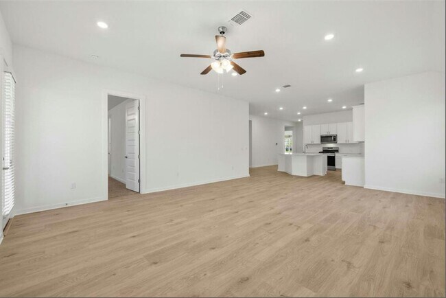 Building Photo - 2309 Magnolia Hl Dr