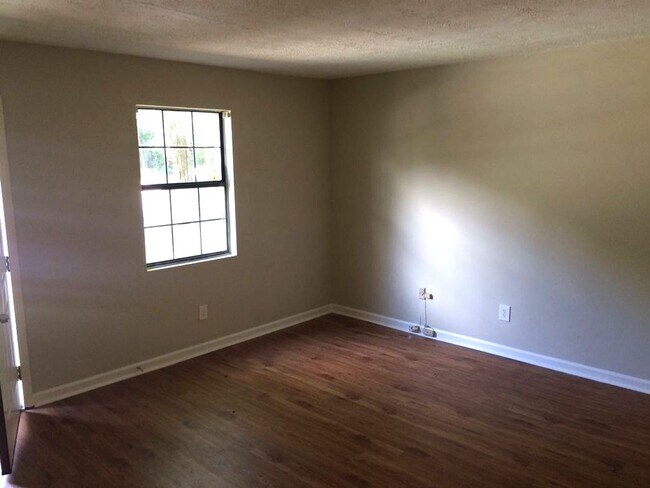 Building Photo - 2255 Salt Springs Pl