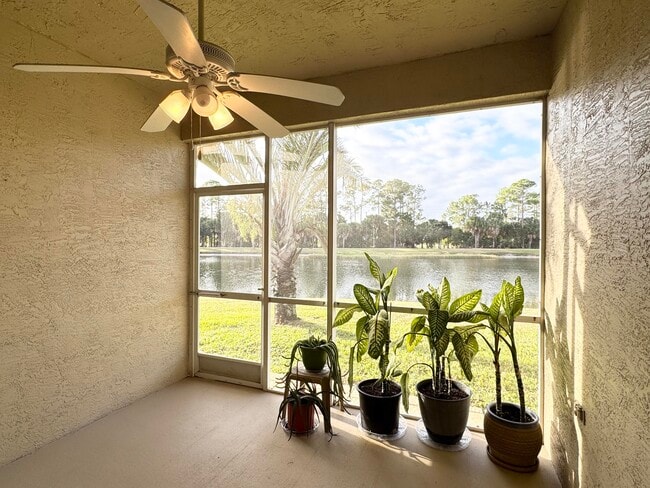 Building Photo - 8654 Lineyard Cay