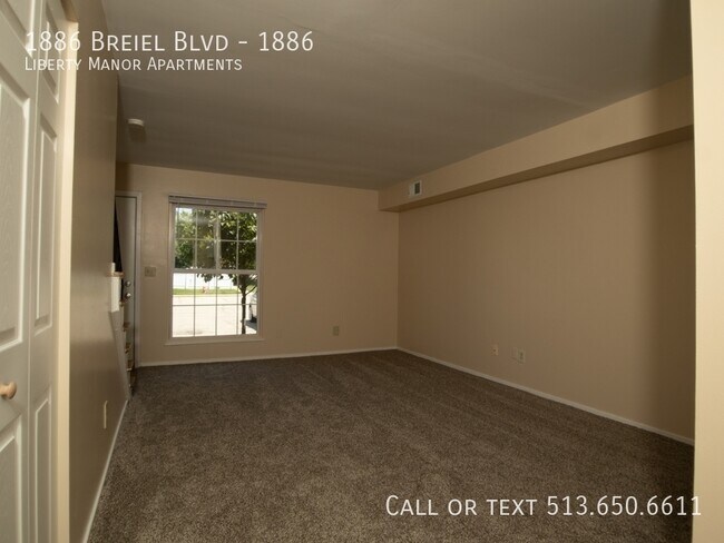 Building Photo - 1886 S Breiel Blvd