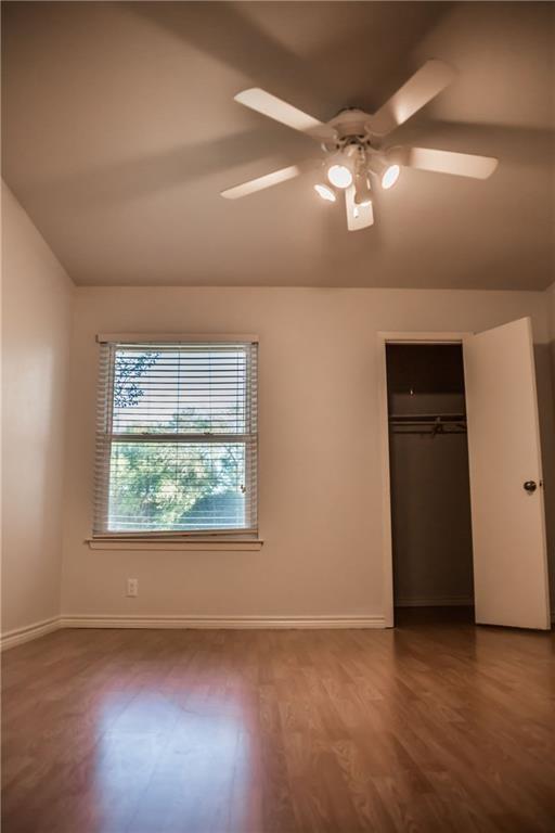 Building Photo - 1423 W Braker Ln