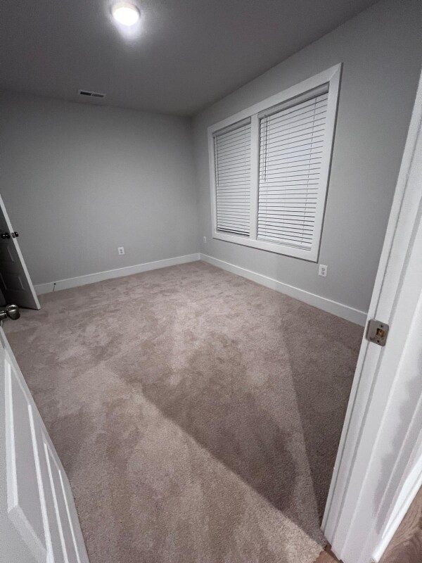 Building Photo - 9486 Pinkman Rd