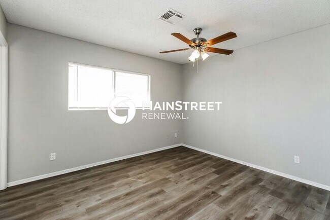 Building Photo - 3 Bedroom Pet-Friendly Home in Mesa, AZ wi...