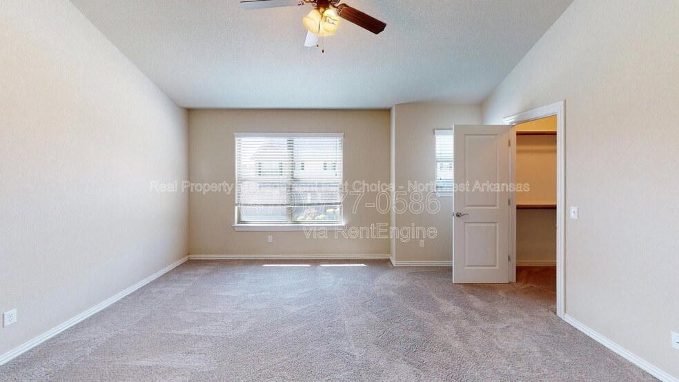 Building Photo - 2711 W Shasta Rd