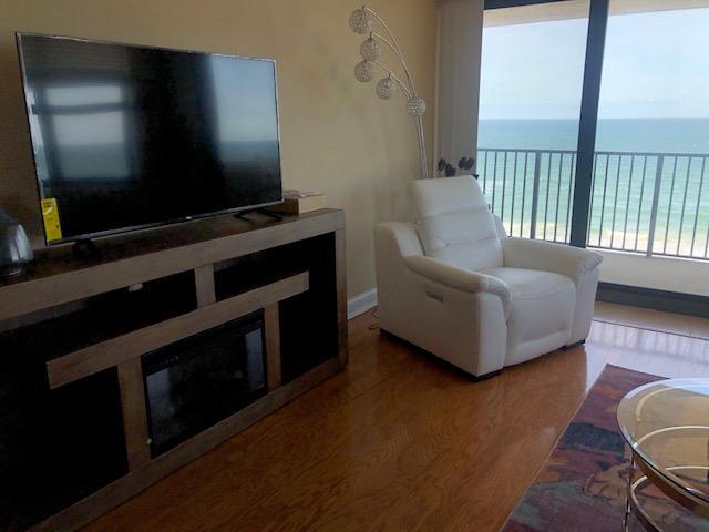 Living Room 55' 4K HDTV - 1415 Ocean Shore Blvd