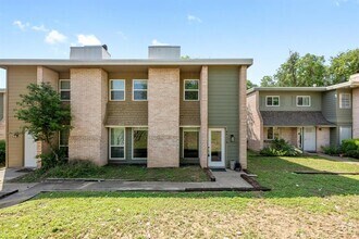 Building Photo - 6411 Chimney Creek Cir