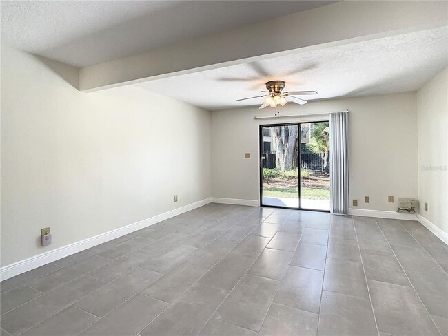 Building Photo - 9027 Pebble Creek Dr