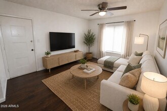Building Photo - 6624 S Palm Dr