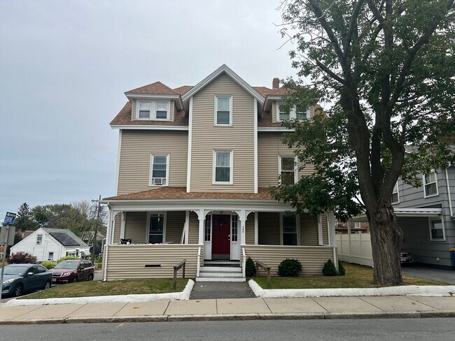 Primary Photo - 355 Winthrop St