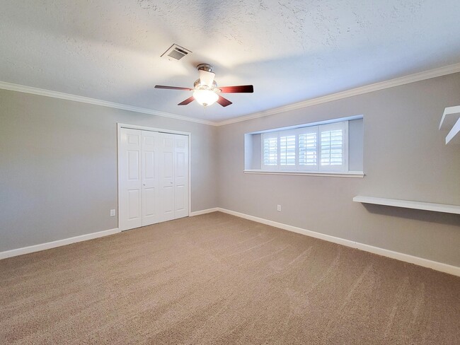 Building Photo - 4915 Brian Haven Dr
