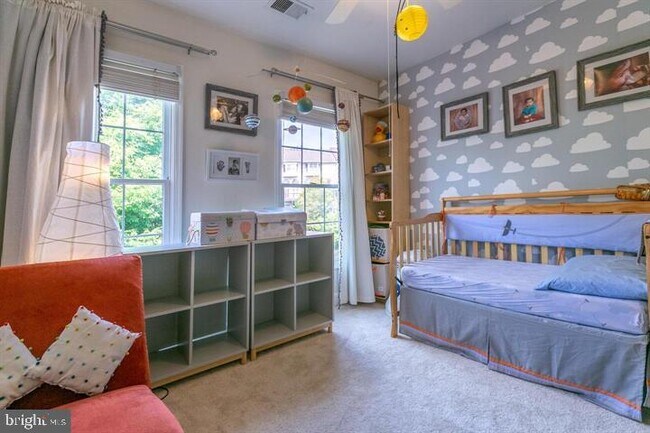 Building Photo - 2519 Gadsby Pl