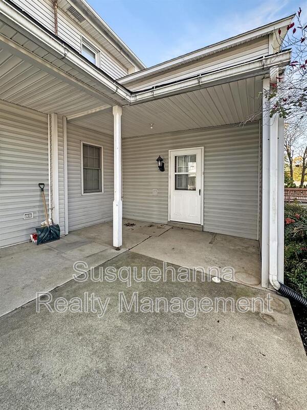 Building Photo - 339 E Derry Rd