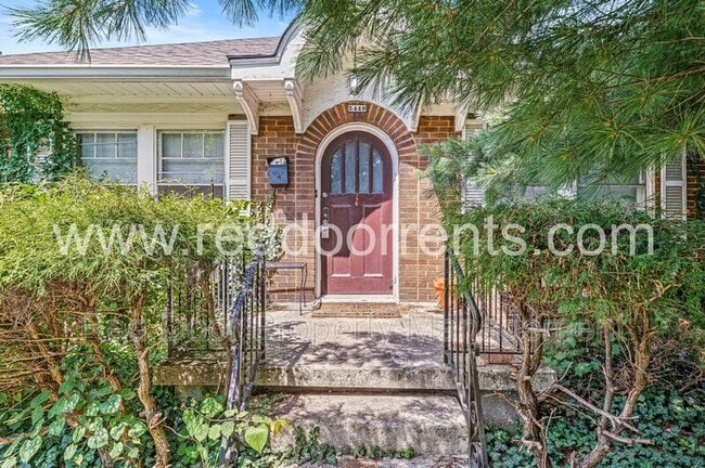 Building Photo - 5440 Carrollton Ave