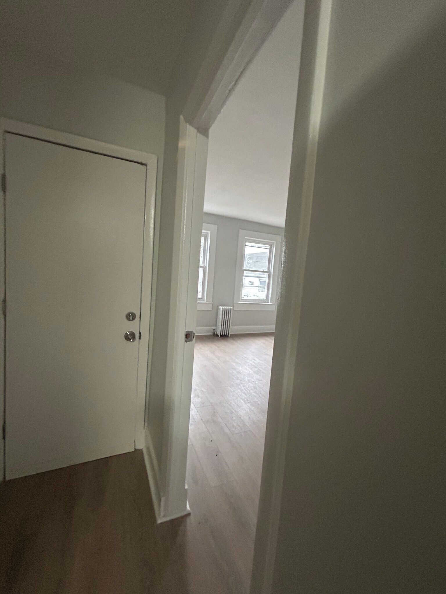 Building Photo - 243 Smith St