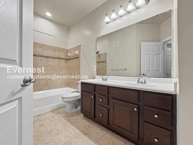 Building Photo - 1313 Cheswick Ln