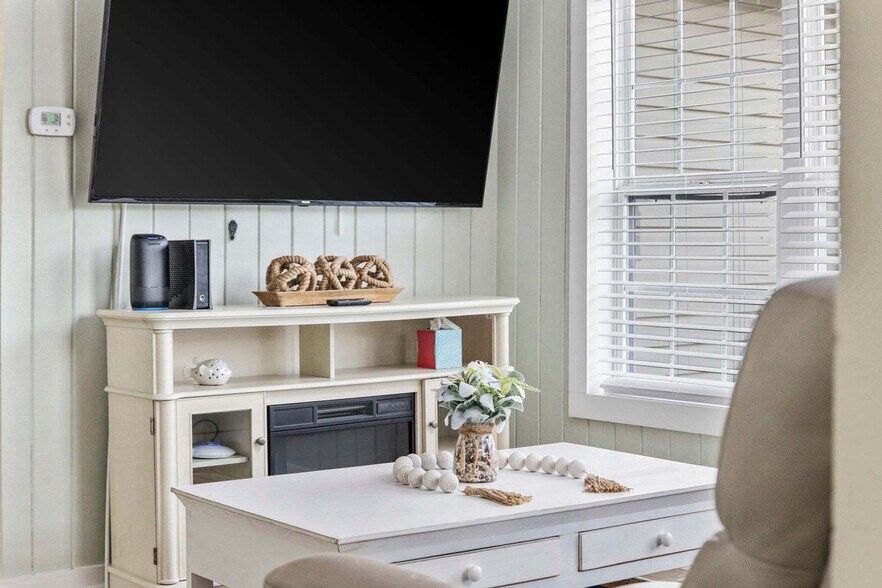 Building Photo - 430 Yaupon Ave