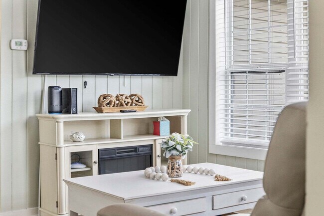 Building Photo - 430 Yaupon Ave