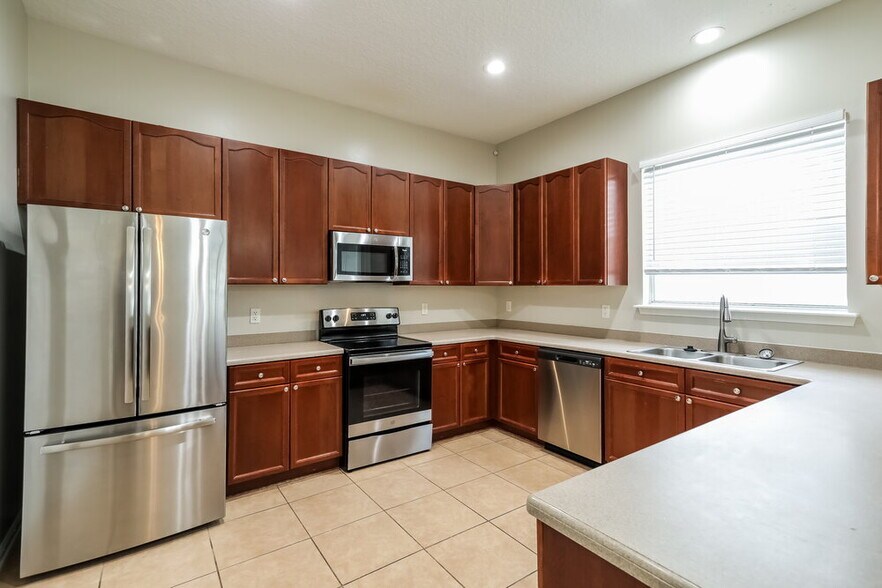 Building Photo - 3016 Stonewood Way