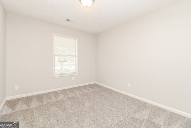 Building Photo - 3810 Greenbrook Dr