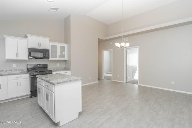 Building Photo - 5112 Joe Castillo St