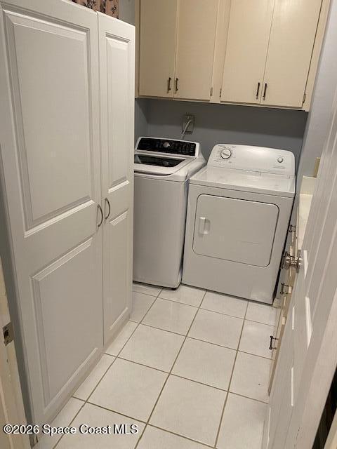 Building Photo - 9045 South Dr