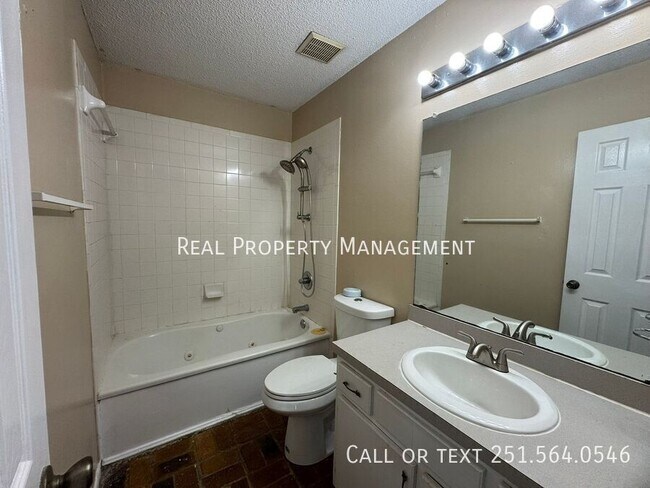 Building Photo - 7969 S Pine Springs Dr