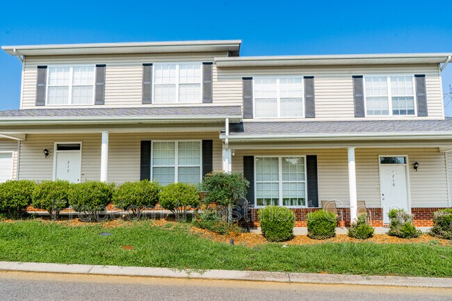 Building Photo - 204 Brownstone Way