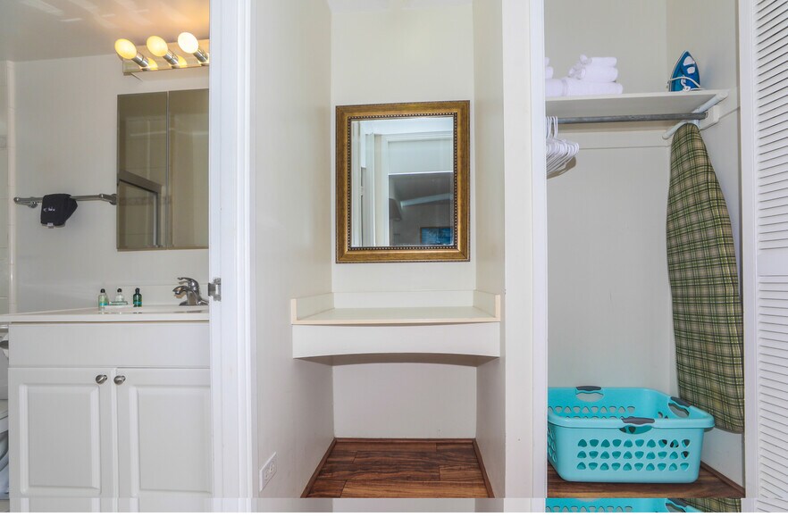 Building Photo - 1765 Ala Moana Blvd