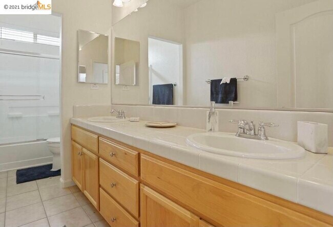 Building Photo - 16999 Sierra Gold Trail