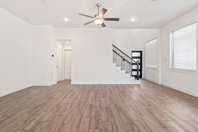 Building Photo - 7818 Starfish Arbor Dr