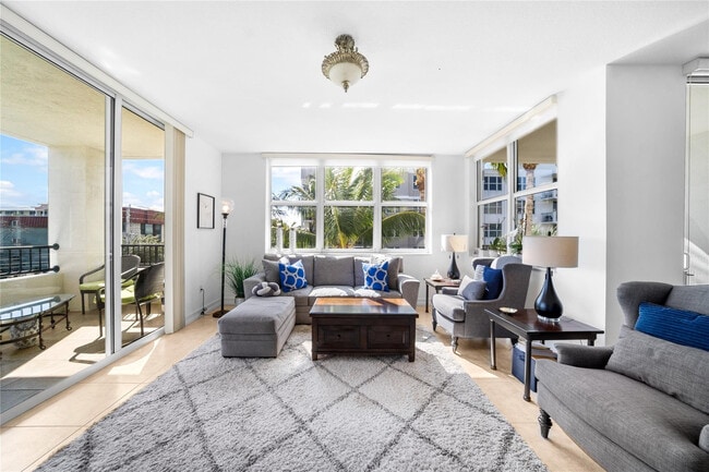 Building Photo - 101 SE 20th Ave