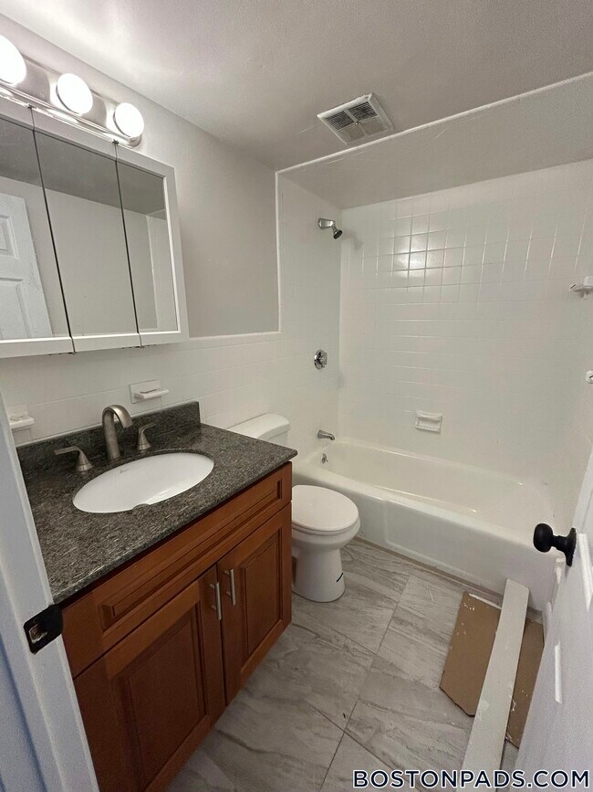 Building Photo - 30 Normandy Ave