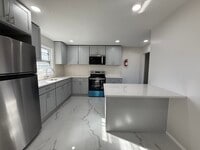 Building Photo - 1243 Whelan Pl