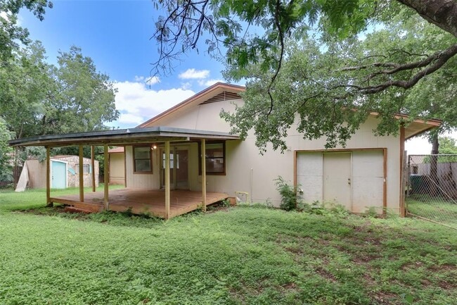 Building Photo - 2509 Sumac Ln