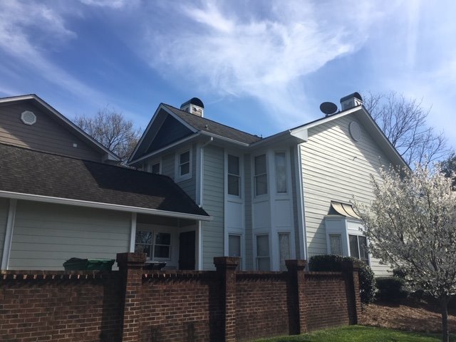 Building Photo - 3 bedroom townhome across from Panthers St...