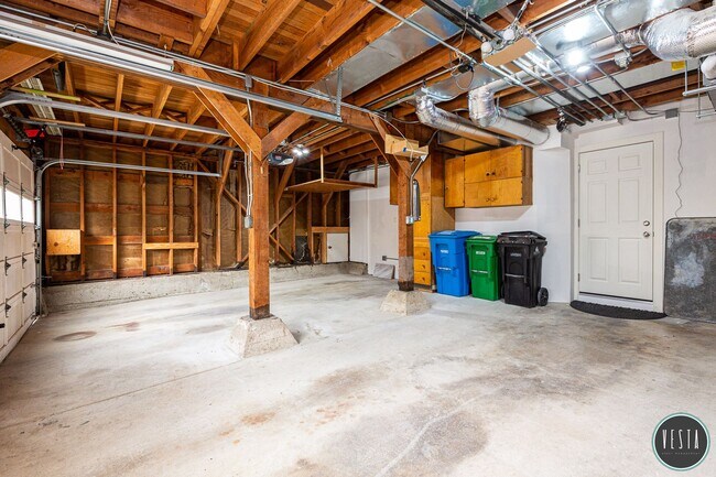 Building Photo - Exceptional Mid-Century 3BR Home in One of San Francisco's Hidden Gems