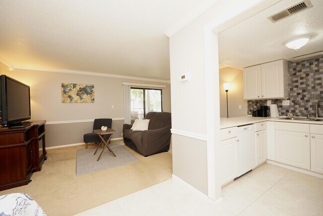 Building Photo - 308 Miracle Strip Pkwy