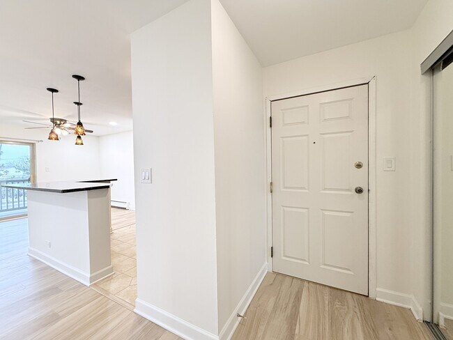 Building Photo - 460 N Wilke Rd