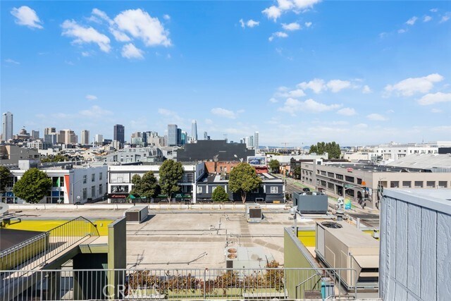 Building Photo - 1220 Folsom St