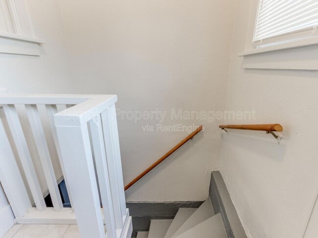 Building Photo - 2529 NW 16th St