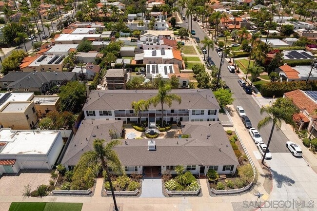 Building Photo - 5064 Marlborough Dr