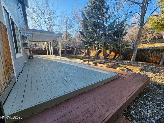 Building Photo - 3653 Hemlock Ct