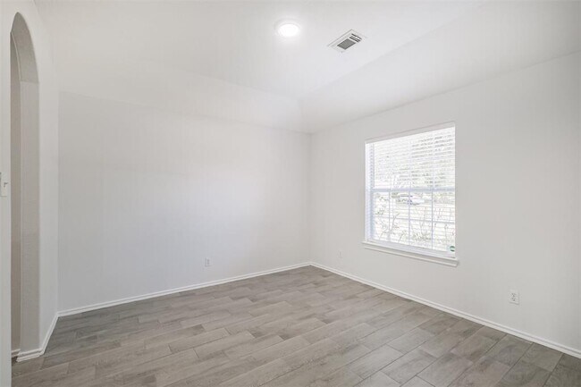 Building Photo - 5702 Carrollton Creek Ct