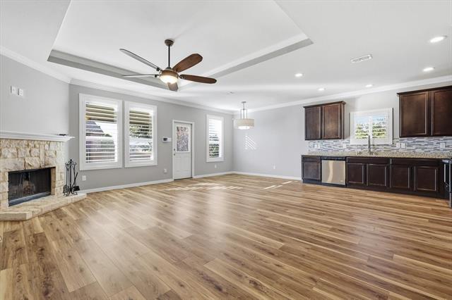 Building Photo - 500 Sundrop Ln