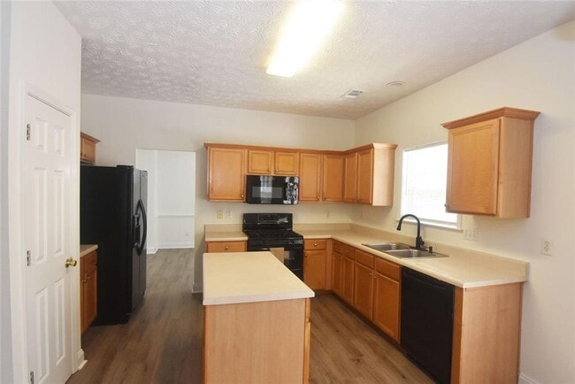 Building Photo - 2254 Caneridge Trail SW