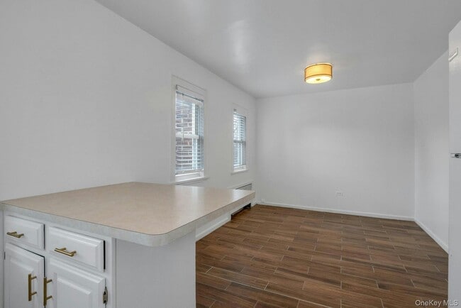 Building Photo - 20 Morgan St